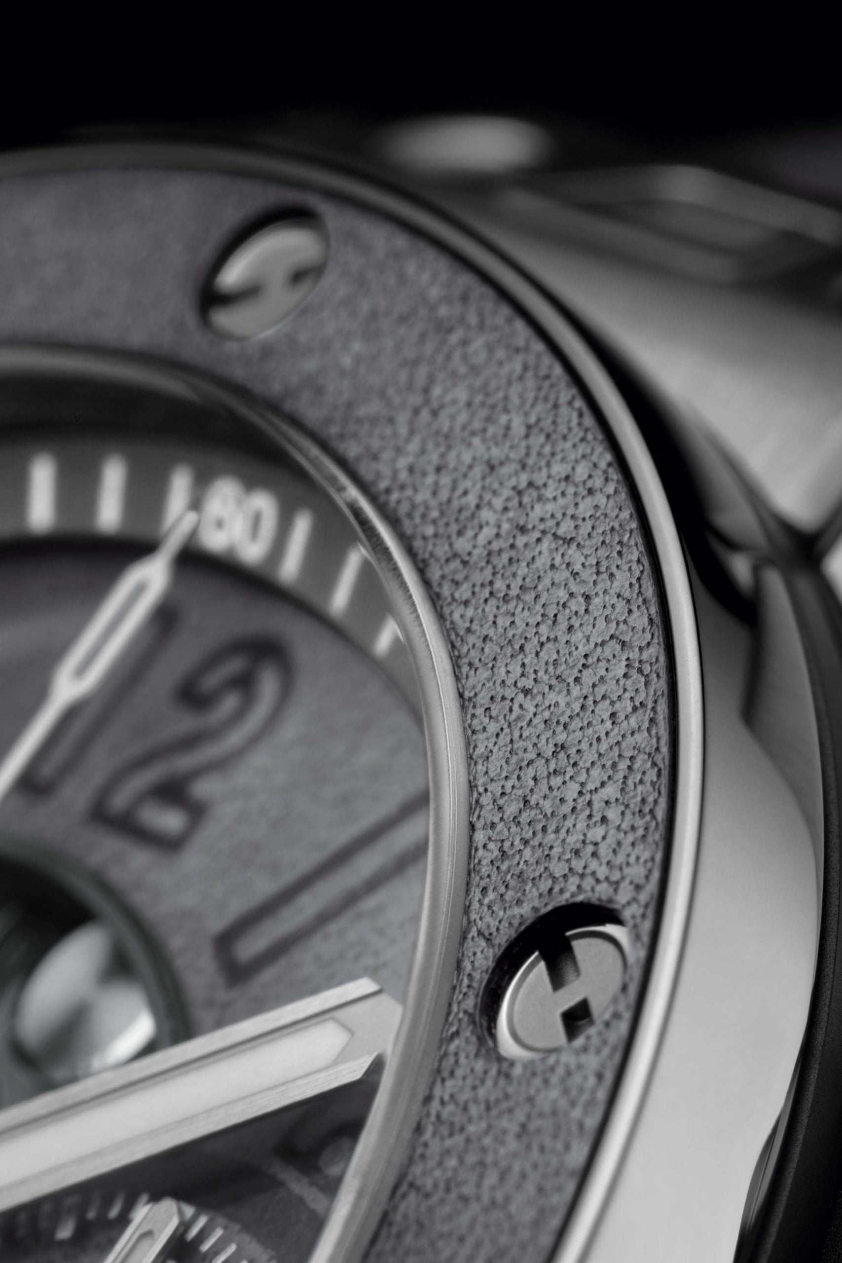 big-bang-berluti-aluminio